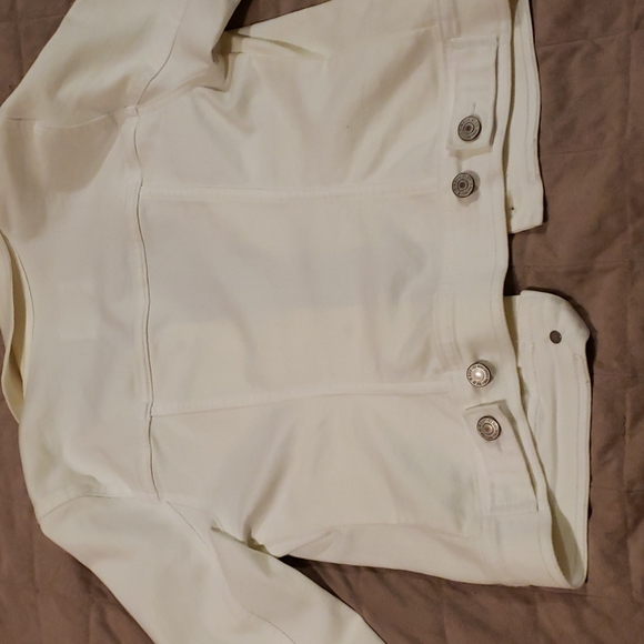 Old Navy denim jacket - Picture 5 of 9